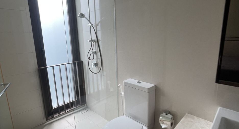 Condo en venta y en alquiler de 3 habitaciones en Yan Nawa, Bangkok