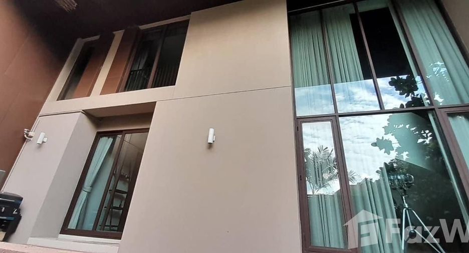 Condo en venta y en alquiler de 3 habitaciones en Yan Nawa, Bangkok