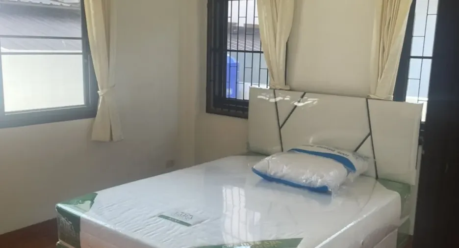 出租 3 卧室 独立屋 在 塔朗, 普吉