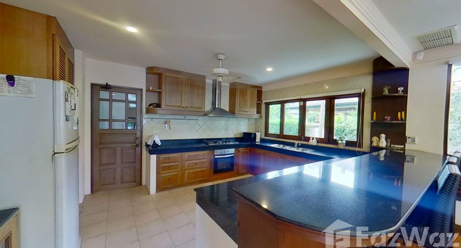 For rent 5 bedrooms villa in Thalang, Phuket