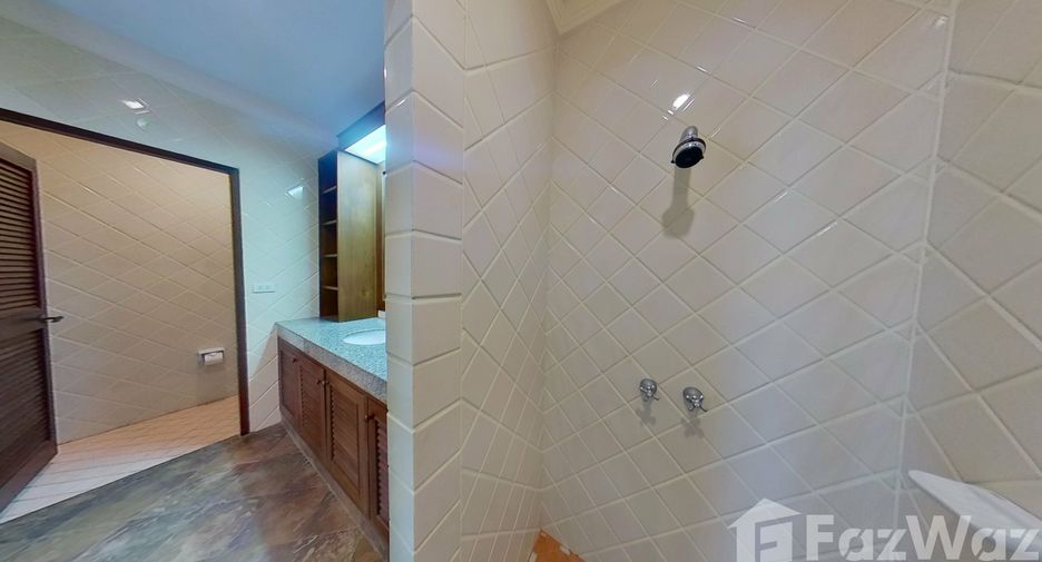 For rent 5 bedrooms villa in Thalang, Phuket