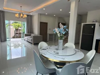 Villa zur Miete mit 4 Zimmer in Bang Lamung, Chonburi