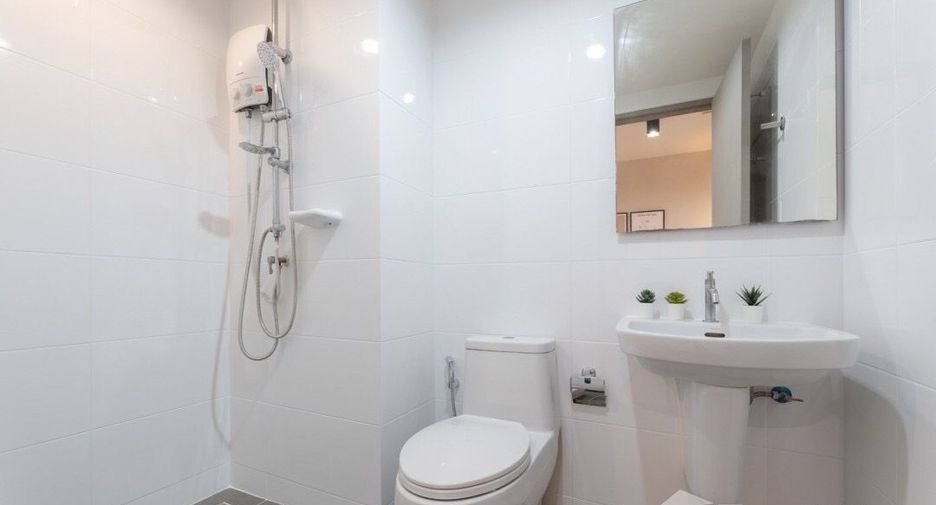 For sale 1 bed condo in Bang Khen, Bangkok
