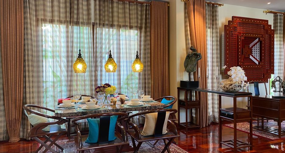 For rent 3 bedrooms villa in Sattahip, Chonburi