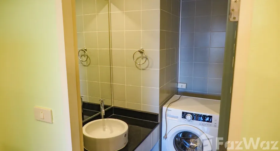 For sale 2 ベッドルーム condo in Bang Lamung, Chonburi