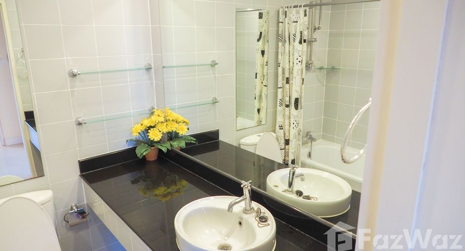 For sale 2 ベッドルーム condo in Bang Lamung, Chonburi