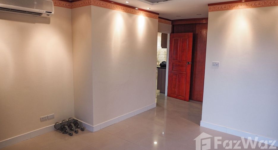For sale 2 ベッドルーム condo in Bang Lamung, Chonburi