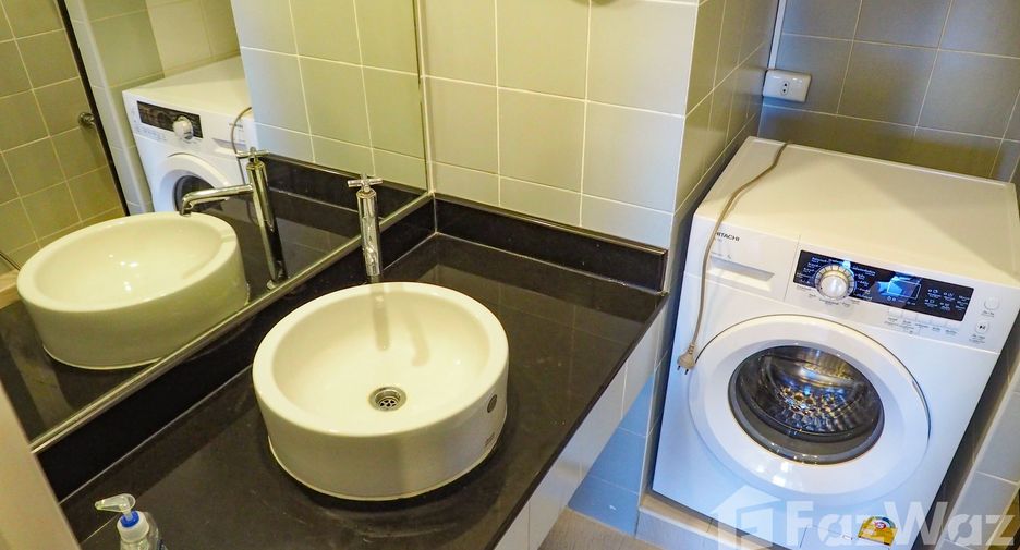 For sale 2 ベッドルーム condo in Bang Lamung, Chonburi