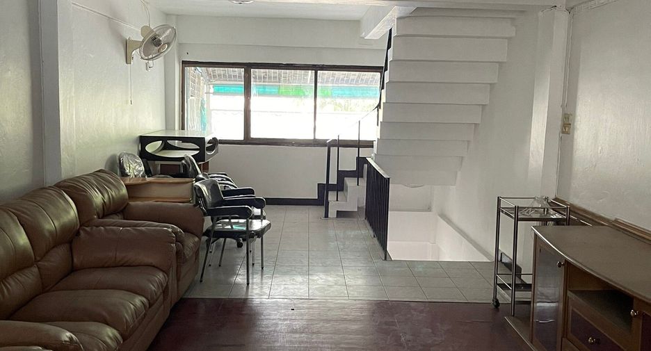 Reihenhaus zum Kauf mit 2 Zimmer in Chatuchak, Bangkok