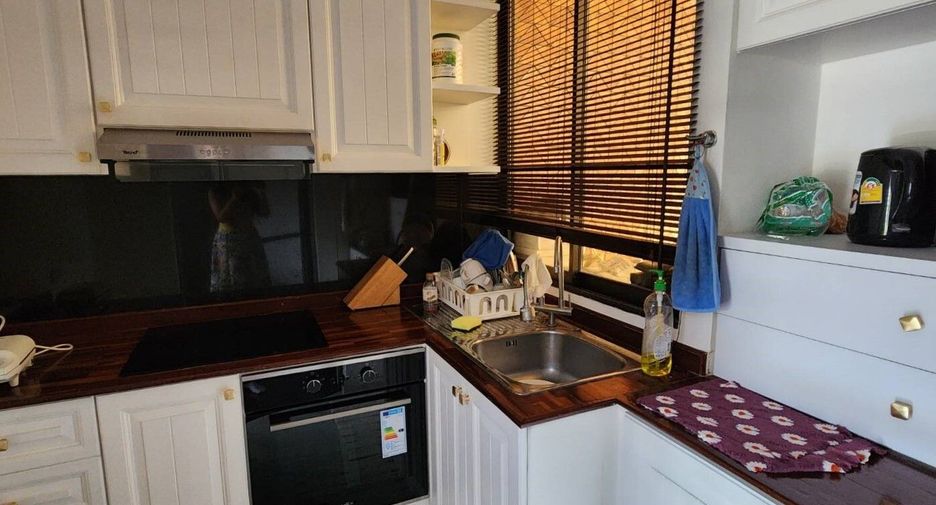 For rent 3 bedrooms condo in Bang Lamung, Chonburi