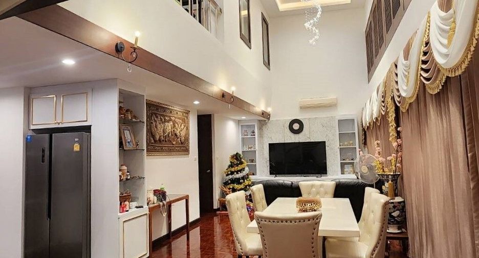 For rent 3 bedrooms condo in Bang Lamung, Chonburi