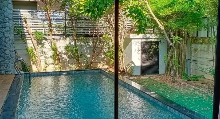 For rent 2 bedrooms villa in Mueang Phuket, Phuket