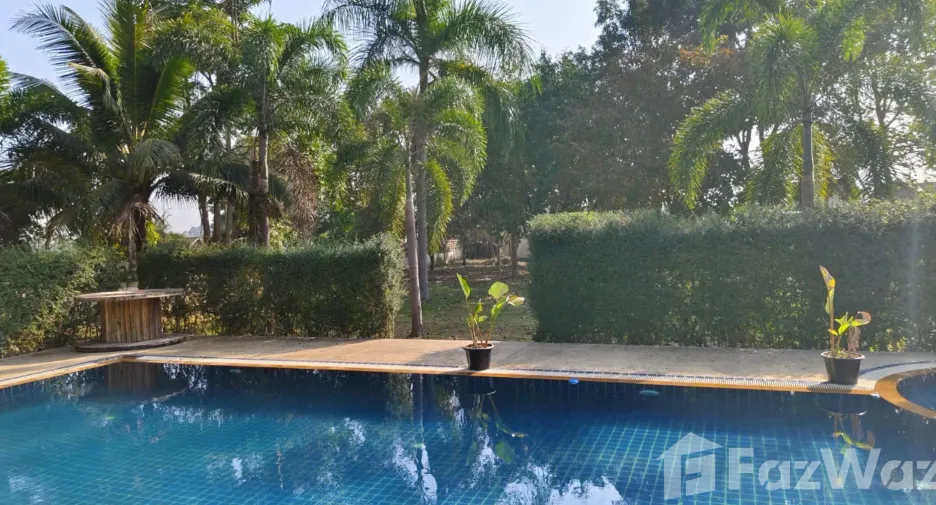For sale 4 bedrooms villa in Mueang Chiang Rai, Chiang Rai