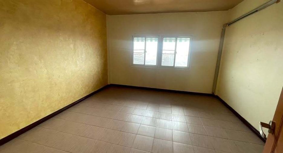 For sale retail Space in Bang Khen, Bangkok