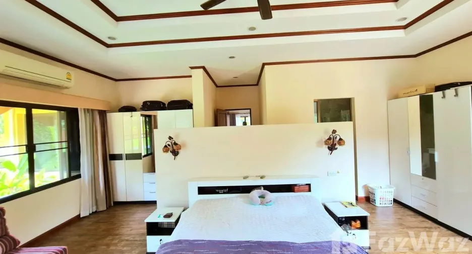 À vendre 6 chambres villa à Sattahip, Chonburi
