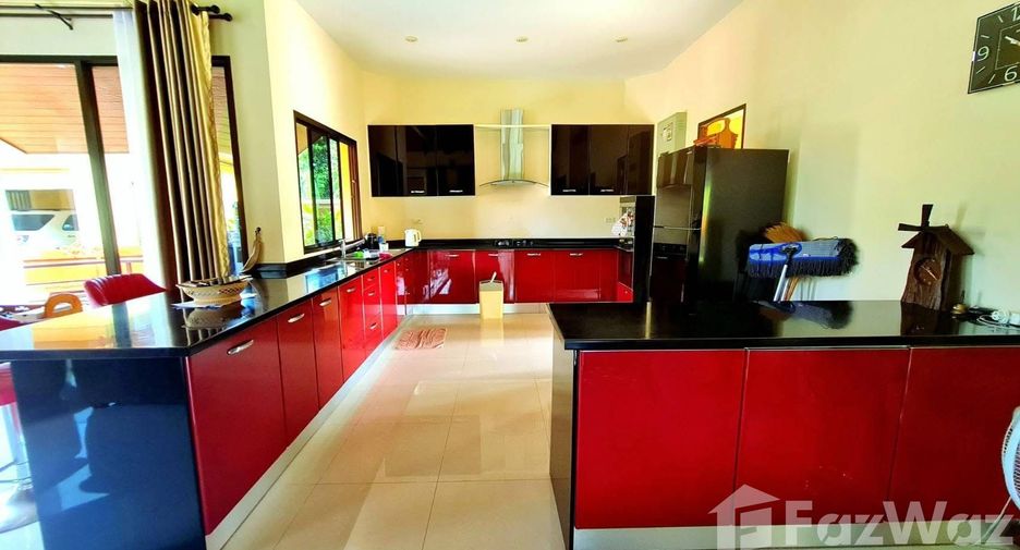 À vendre 6 chambres villa à Sattahip, Chonburi