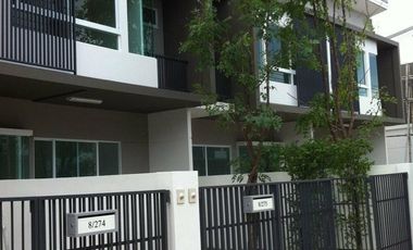 For sale 2 bedrooms townhouse in Bang Phli, Samut Prakan