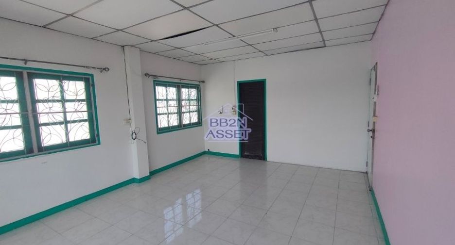 For sale 6 bedrooms retail Space in Pak Kret, Nonthaburi