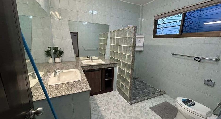 For rent 2 bedrooms house in Mueang Phuket, Phuket