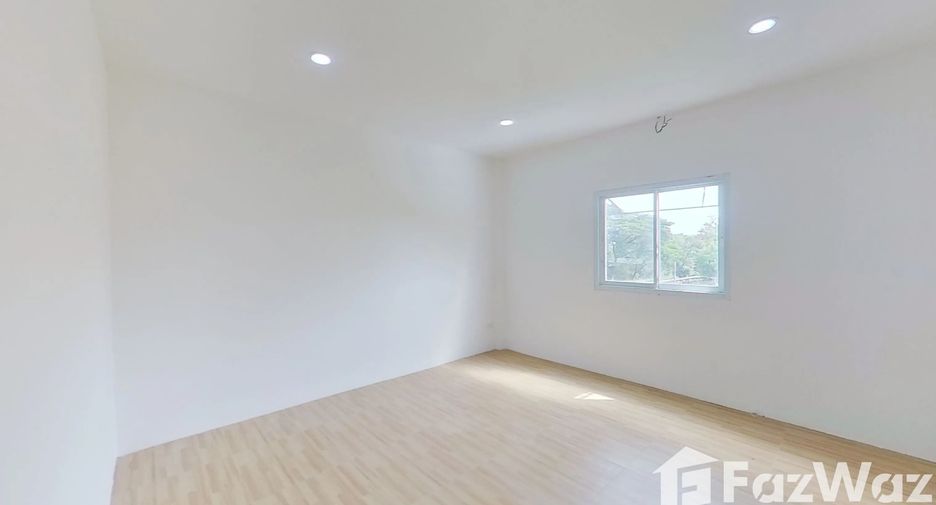 Casa adosada en venta de 4 habitaciones en Prawet, Bangkok