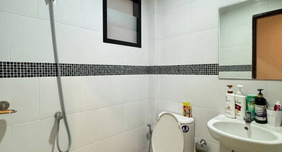 For sale 2 bedrooms townhouse in Thalang, Phuket