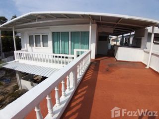 For sale 8 bedrooms house in Bang Kapi, Bangkok
