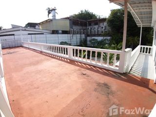For sale 8 bedrooms house in Bang Kapi, Bangkok
