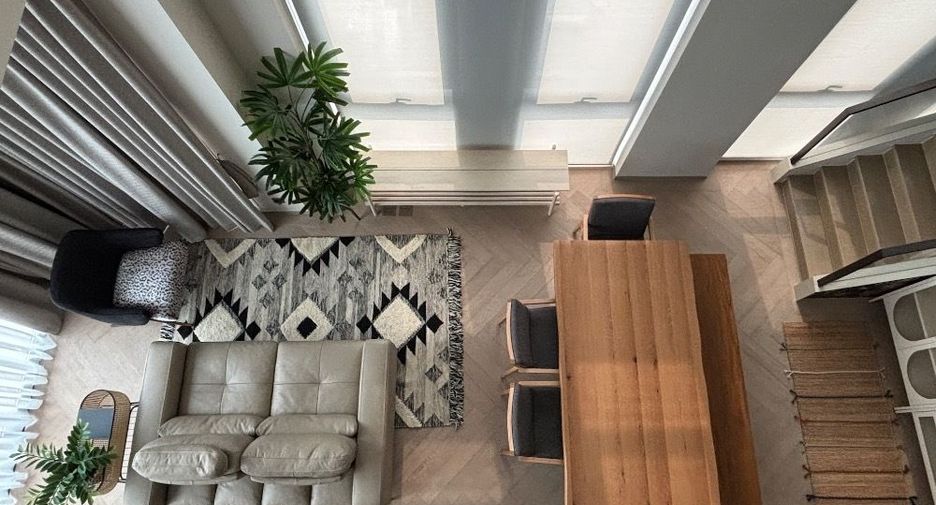 For sale 2 bedrooms condo in Sathon, Bangkok