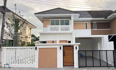 Casa en venta de 3 habitaciones en Mueang Phuket, Phuket