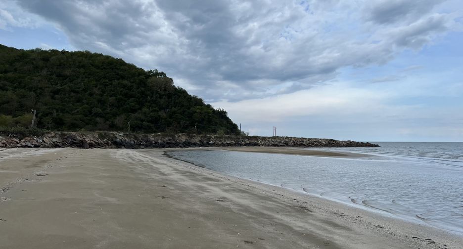 出售 土地 在 三百峰, 班武里府