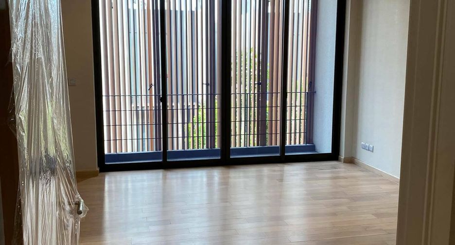 For sale 4 bedrooms house in Watthana, Bangkok