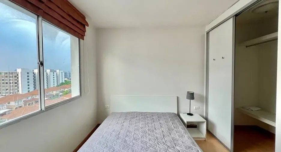 For sale 1 bed condo in Bang Khun Thian, Bangkok