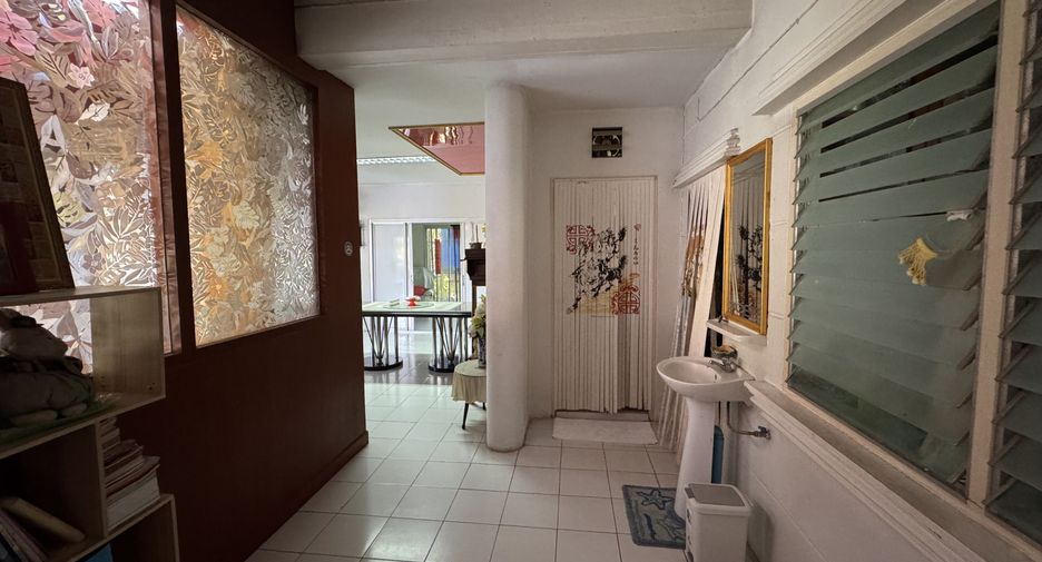For sale 7 bedrooms house in Mueang Phuket, Phuket