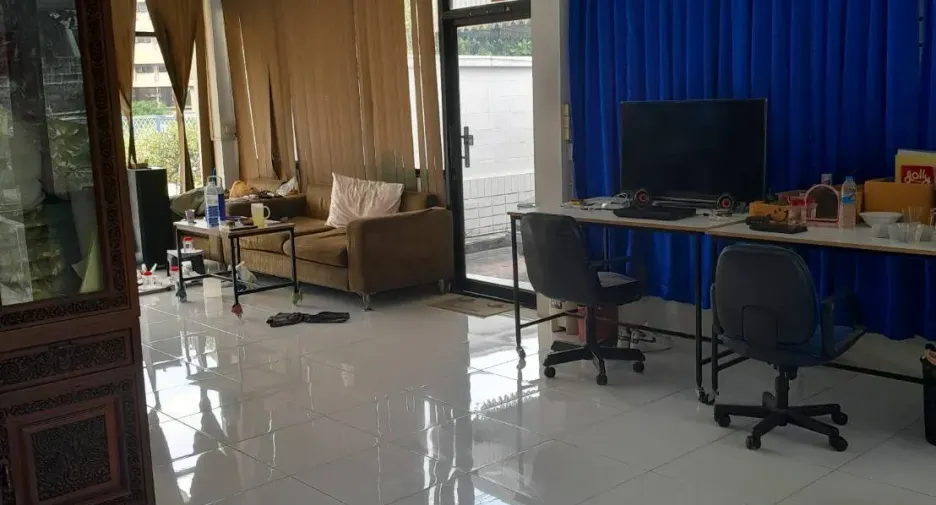 Haus zum Kauf mit 5 Zimmer in Bang Khen, Bangkok