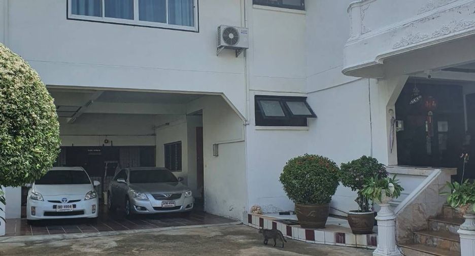 Haus zum Kauf mit 5 Zimmer in Bang Khen, Bangkok