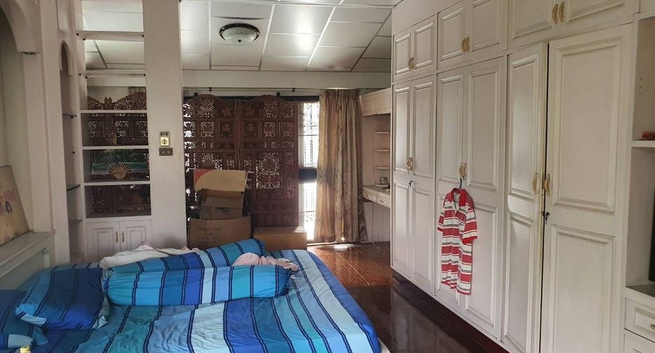 Haus zum Kauf mit 5 Zimmer in Bang Khen, Bangkok