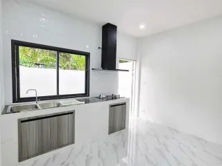 出售 2 卧室 联排别墅 在 Phuket Town, 普吉