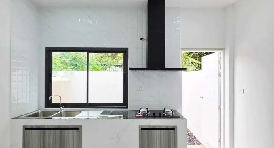 For sale 2 bedrooms townhouse in Mueang Phuket, Phuket