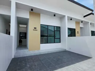 出售 2 卧室 联排别墅 在 Phuket Town, 普吉