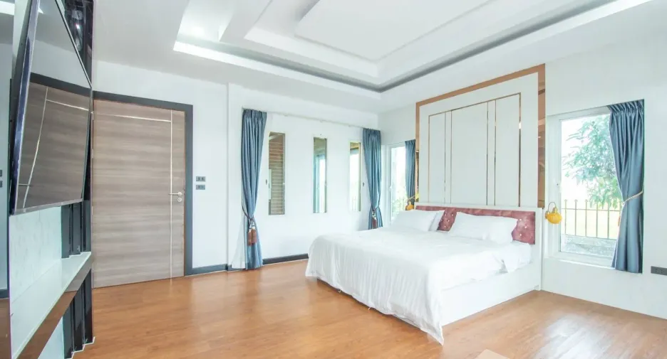 Villa zur Miete mit 4 Zimmer in Bang Lamung, Chonburi