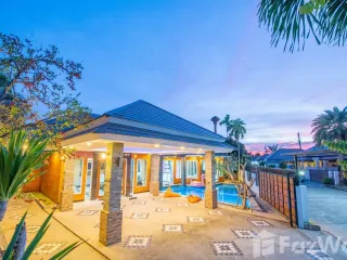 À louer 4 chambres villa à Bang Lamung, Chonburi