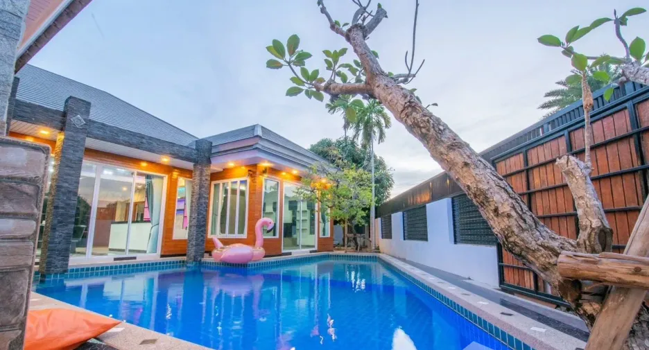Villa zur Miete mit 4 Zimmer in Bang Lamung, Chonburi