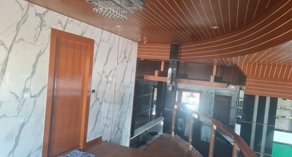 For rent 4 bedrooms villa in Huay Yai, Pattaya