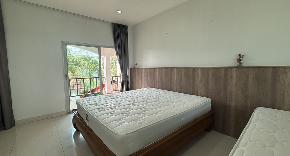 À louer 4 chambres villa à Bang Lamung, Chonburi