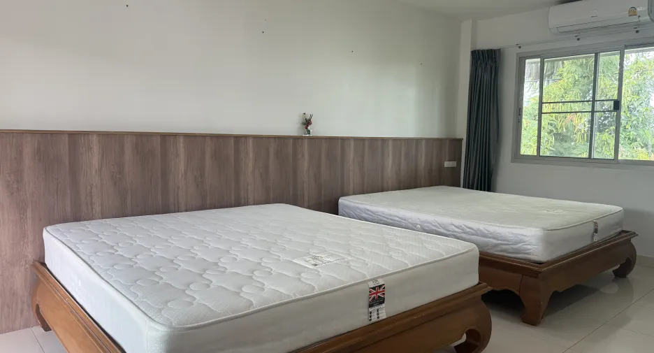 For rent 4 bedrooms villa in Bang Lamung, Chonburi