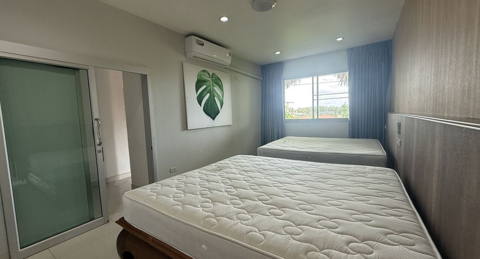 For rent 4 bedrooms villa in Bang Lamung, Chonburi