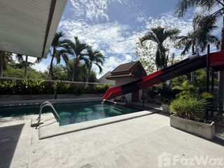 Villa en alquiler de 4 habitaciones en Bang Lamung, Chonburi