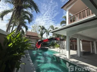 Villa en alquiler de 4 habitaciones en Bang Lamung, Chonburi