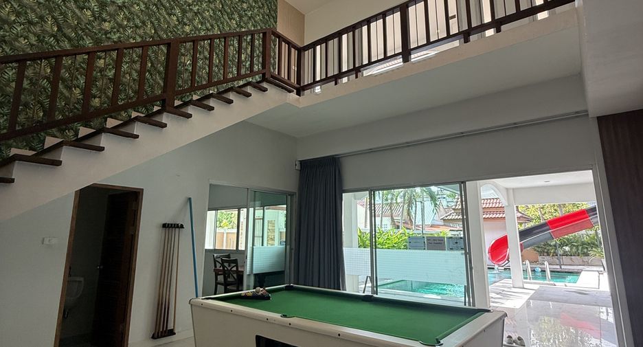 For rent 4 bedrooms villa in Bang Lamung, Chonburi