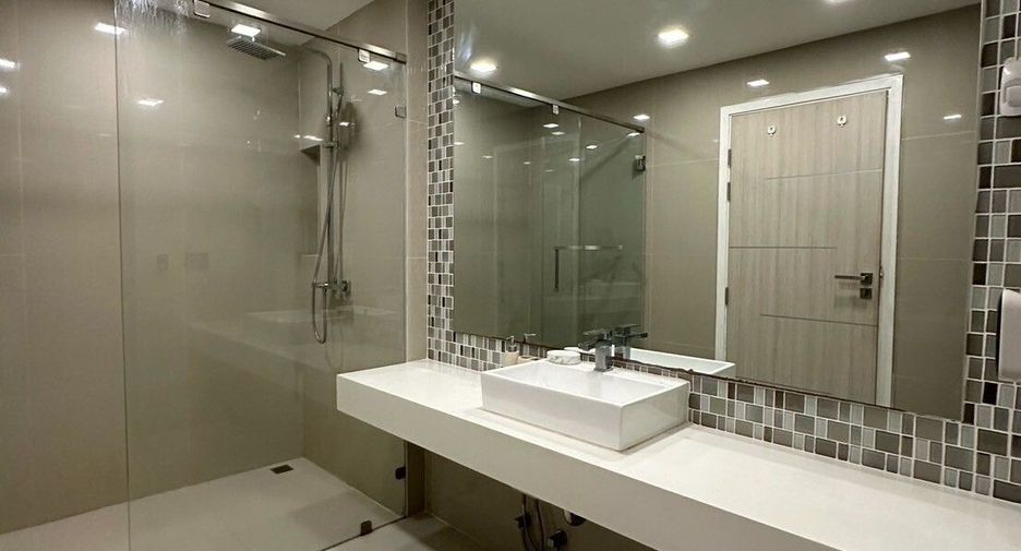 For rent 2 bedrooms condo in Bang Lamung, Chonburi